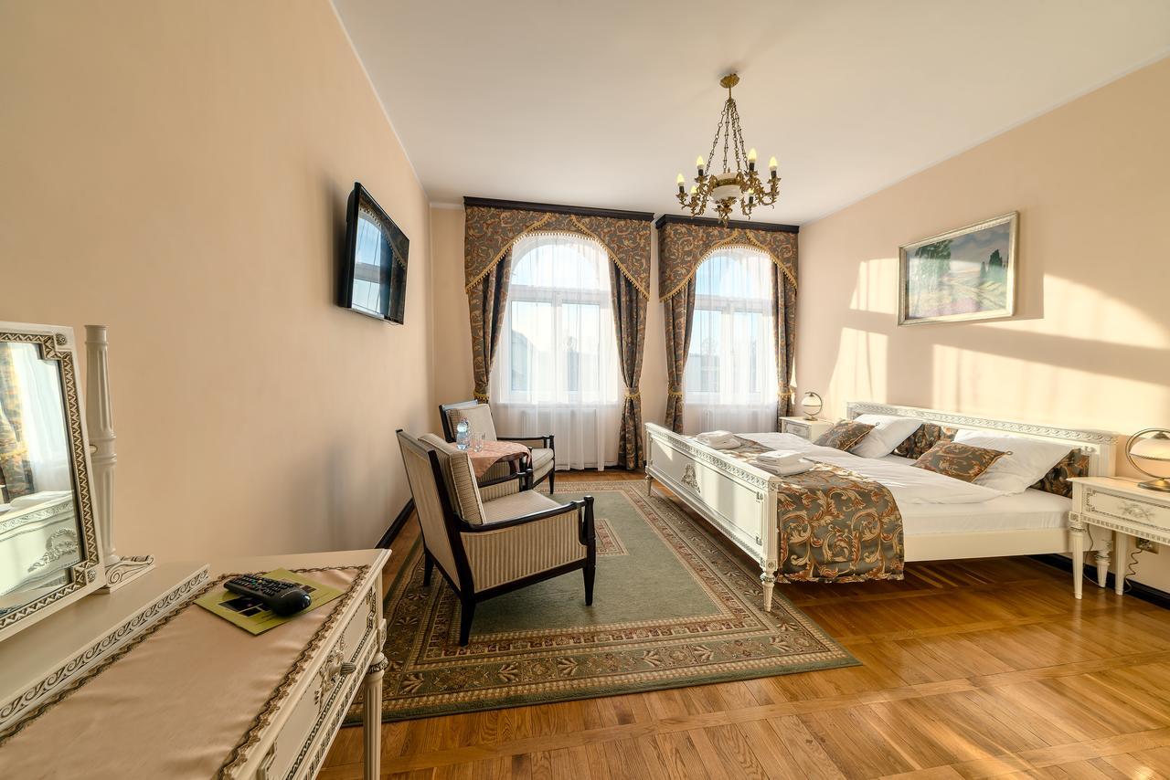 Palac Klanino Extérieur photo